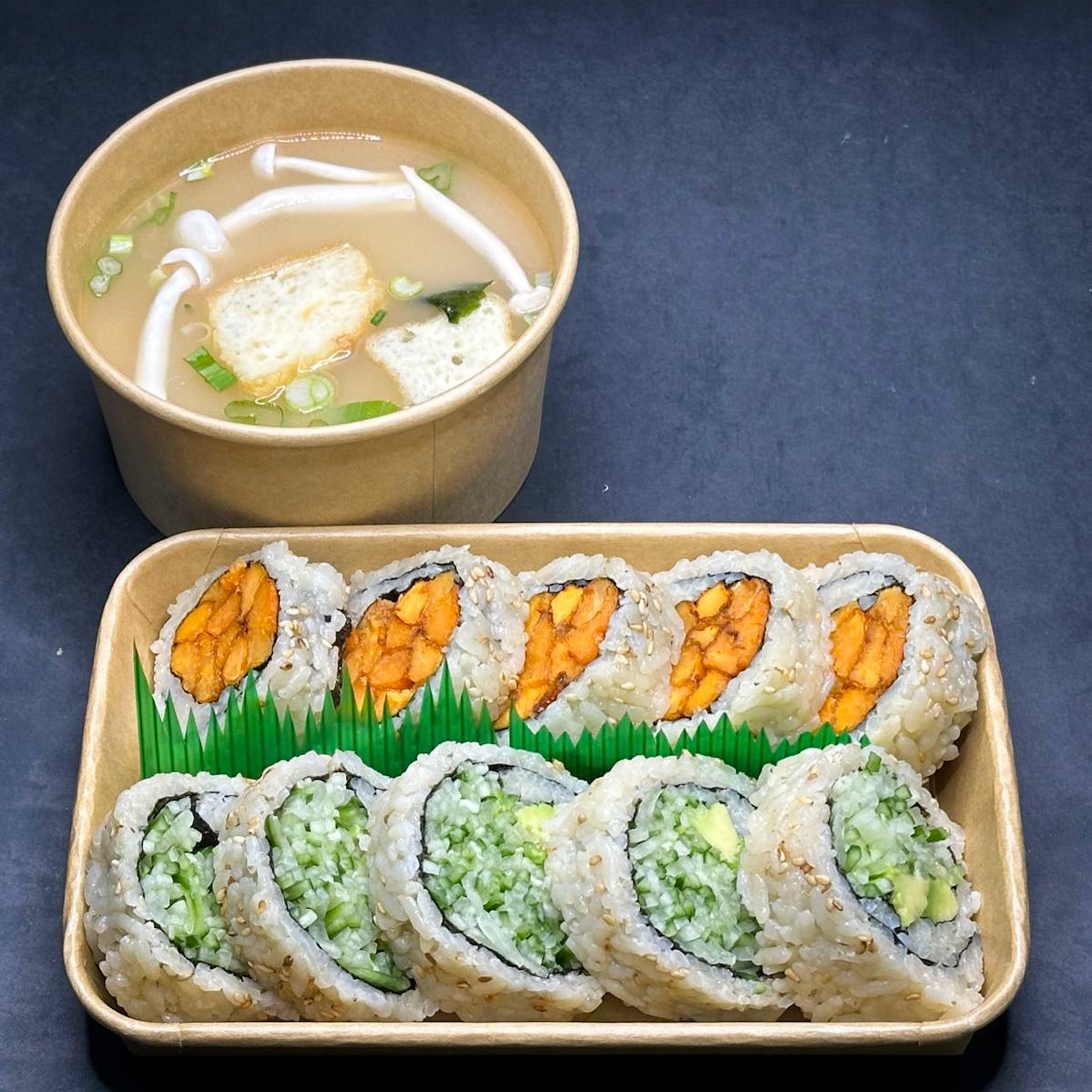 Dynamite + Sushi (9 pcs) | ami-no